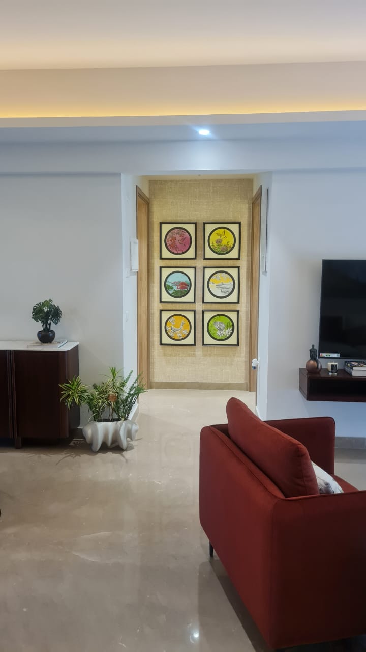 Interior 8